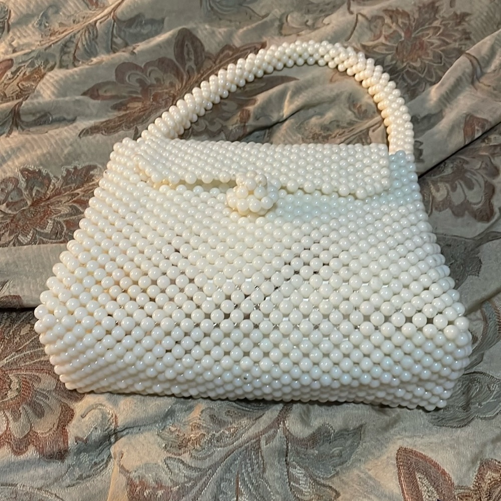 Beaded hand bag